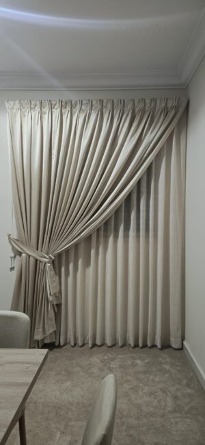Taupe Curtain with Tieback - Dining Room